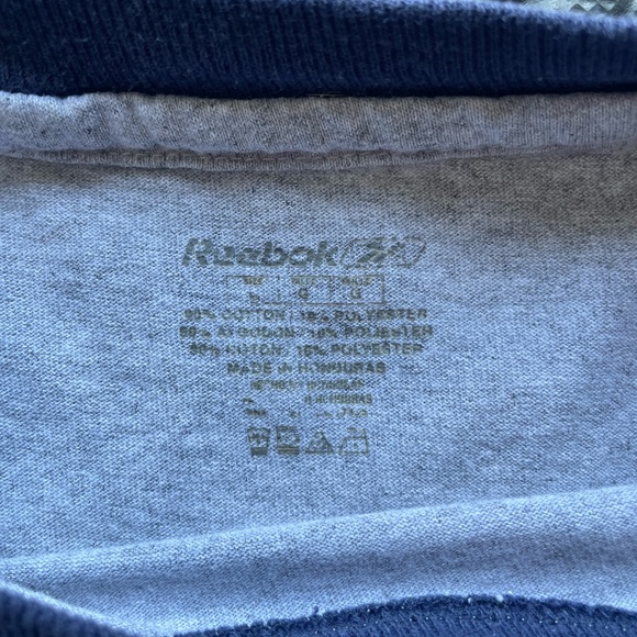 VINTAGE TENNESSEE TITANS REEBOK TEE - Picture 4 of 5